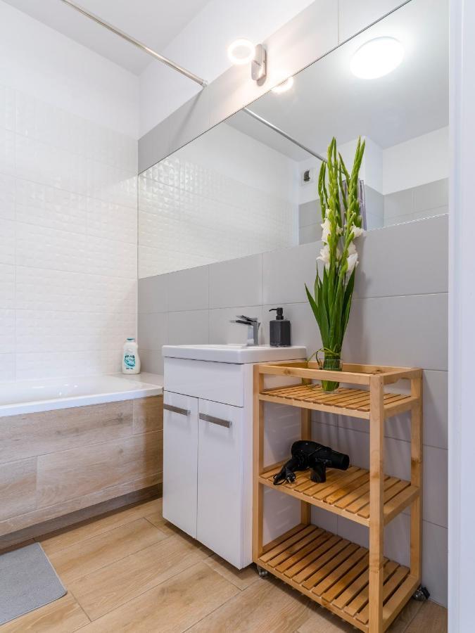 First -- Green Zoliborz Apartment 1 Varsovie Extérieur photo